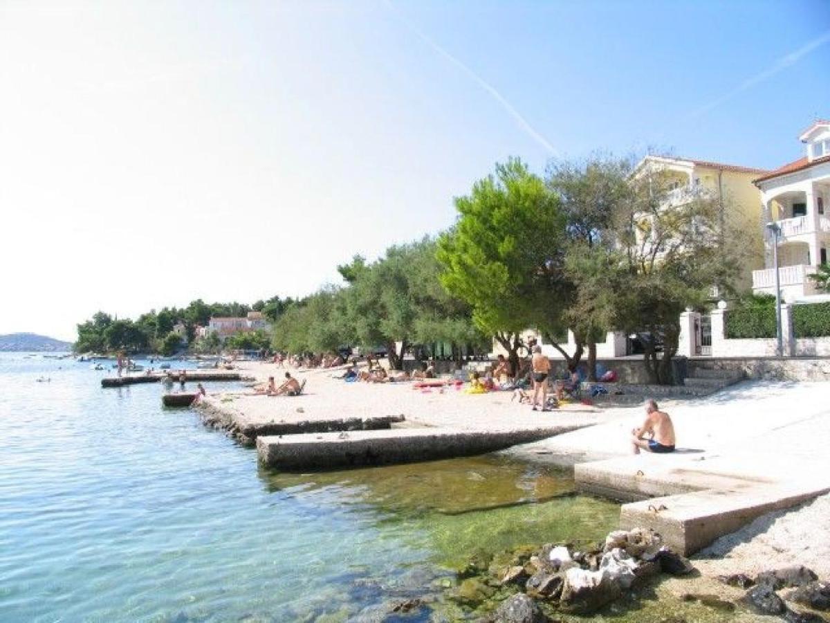 Podglavica Apartment Mujan מראה חיצוני תמונה
