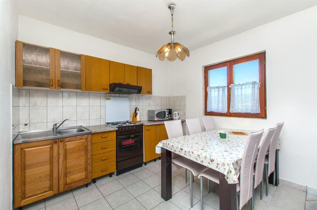 Podglavica Apartment Mujan מראה חיצוני תמונה