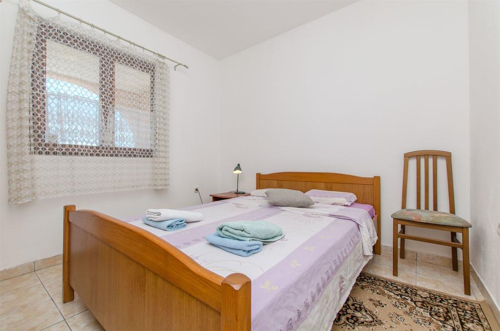 Podglavica Apartment Mujan מראה חיצוני תמונה